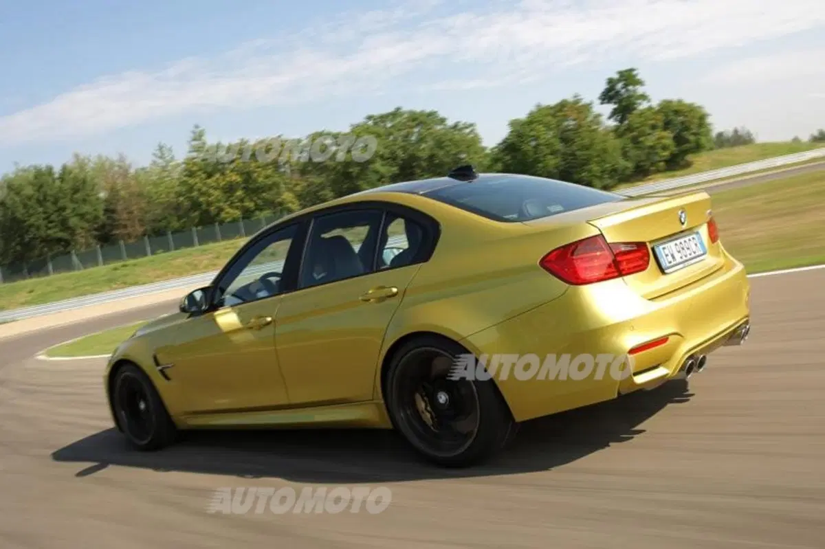 BMW M4 (3)