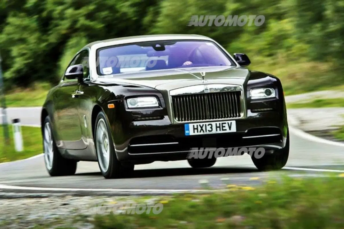 Rolls-Royce Wraith (7)