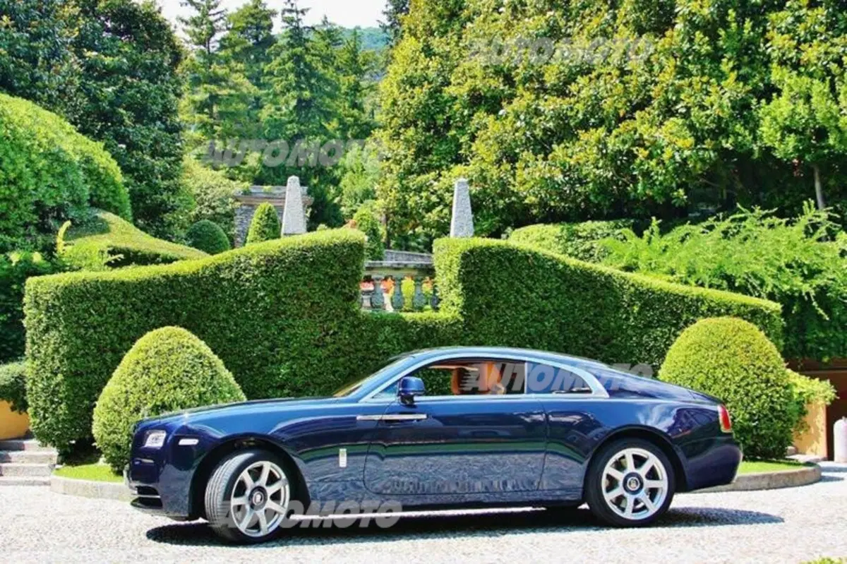 Rolls-Royce Wraith (24)