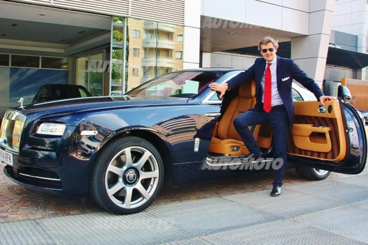 Rolls-Royce Wraith (35)