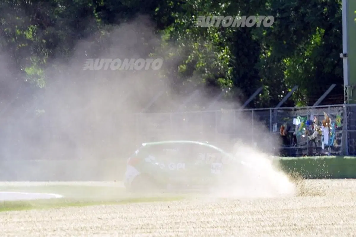 Kia Green Hybrid Cup 2014, Imola: Perucca si ritira in gara 1 (7)