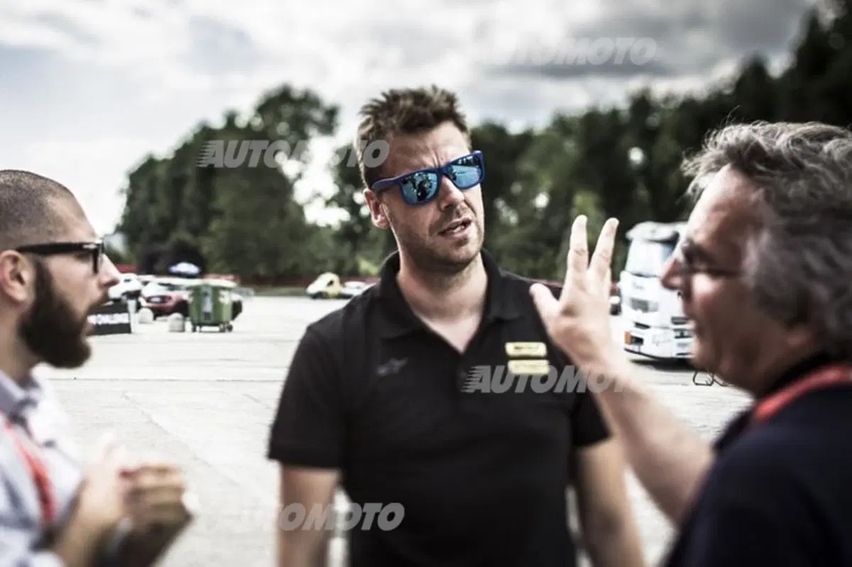Kia Green Hybrid Cup 2014, Imola: Perucca si ritira in gara 1 (27)
