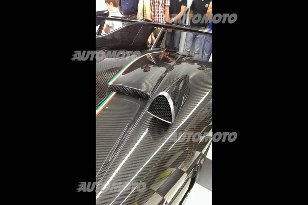 Pagani Zonda LM 760: scovata una nuova one-off (6)