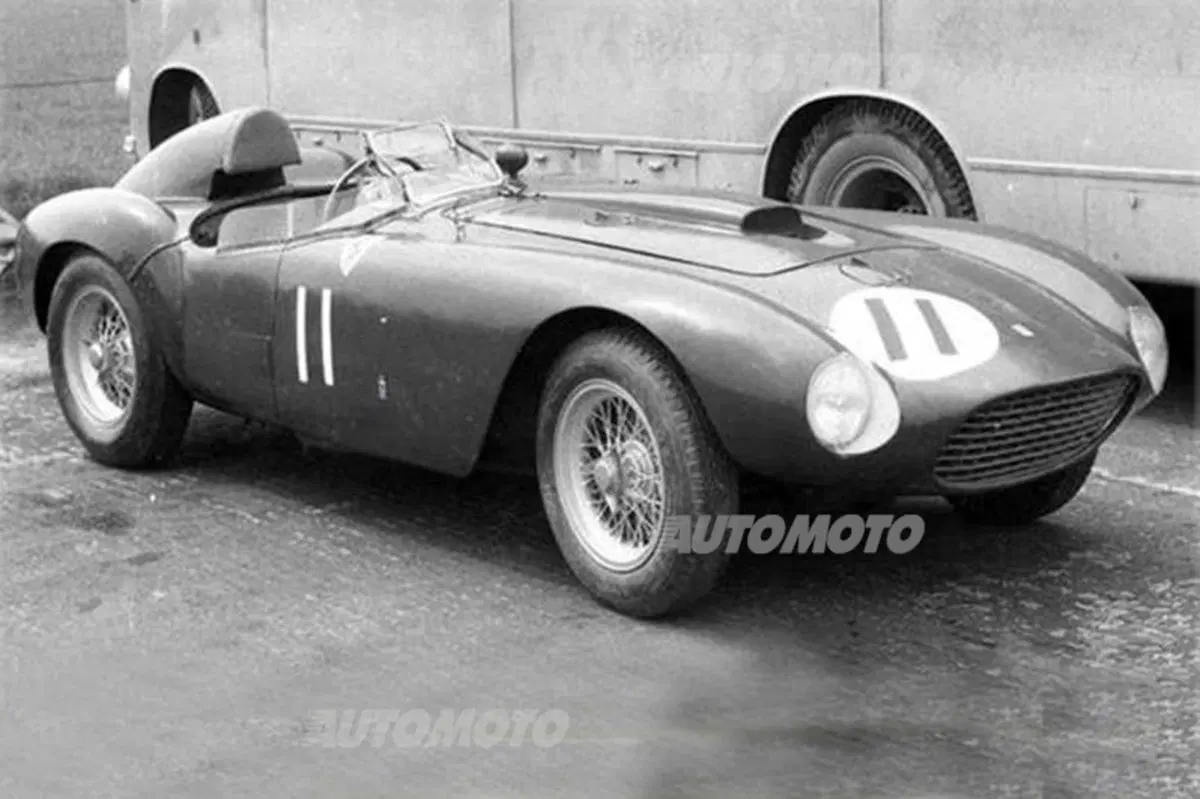 Ferrari 375-Plus del 1954: battuta all'asta per cifra record di 13,5 milioni (7)