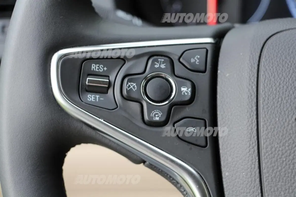 Opel Insignia restyling (15)