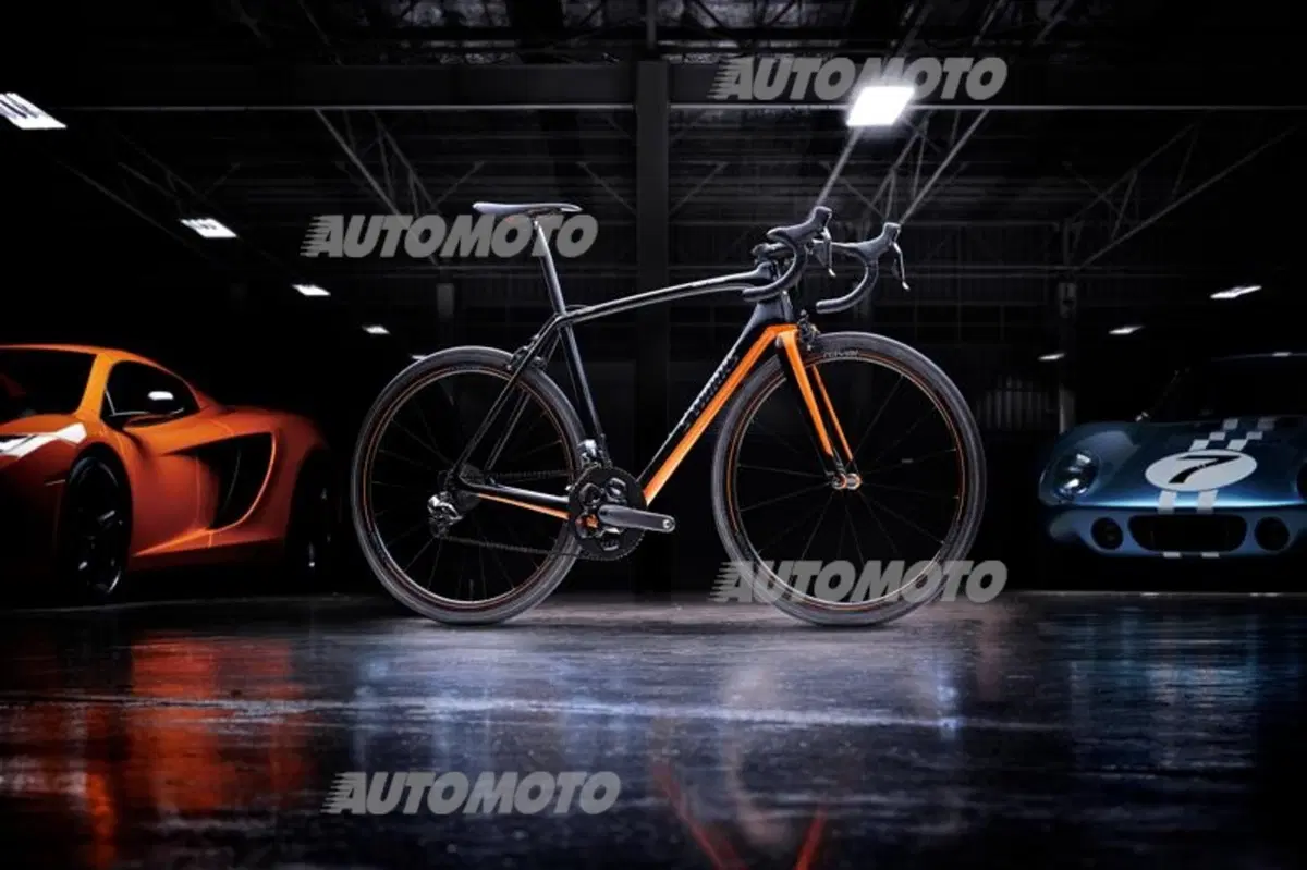 S-Works McLaren Tarmac: la Super Bike da 20.000 euro con tecnologia F1