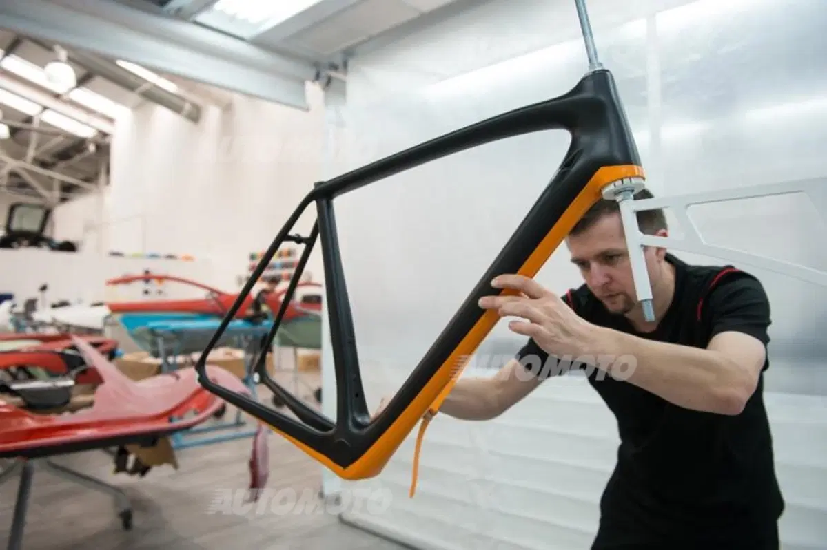 S-Works McLaren Tarmac: la Super Bike da 20.000 euro con tecnologia F1 (13)
