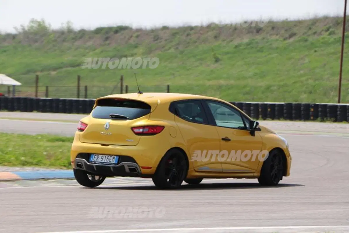 Renault Clio RS (8)
