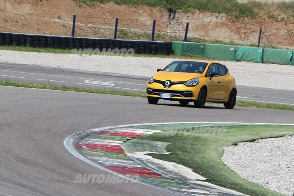 Renault Clio RS (16)
