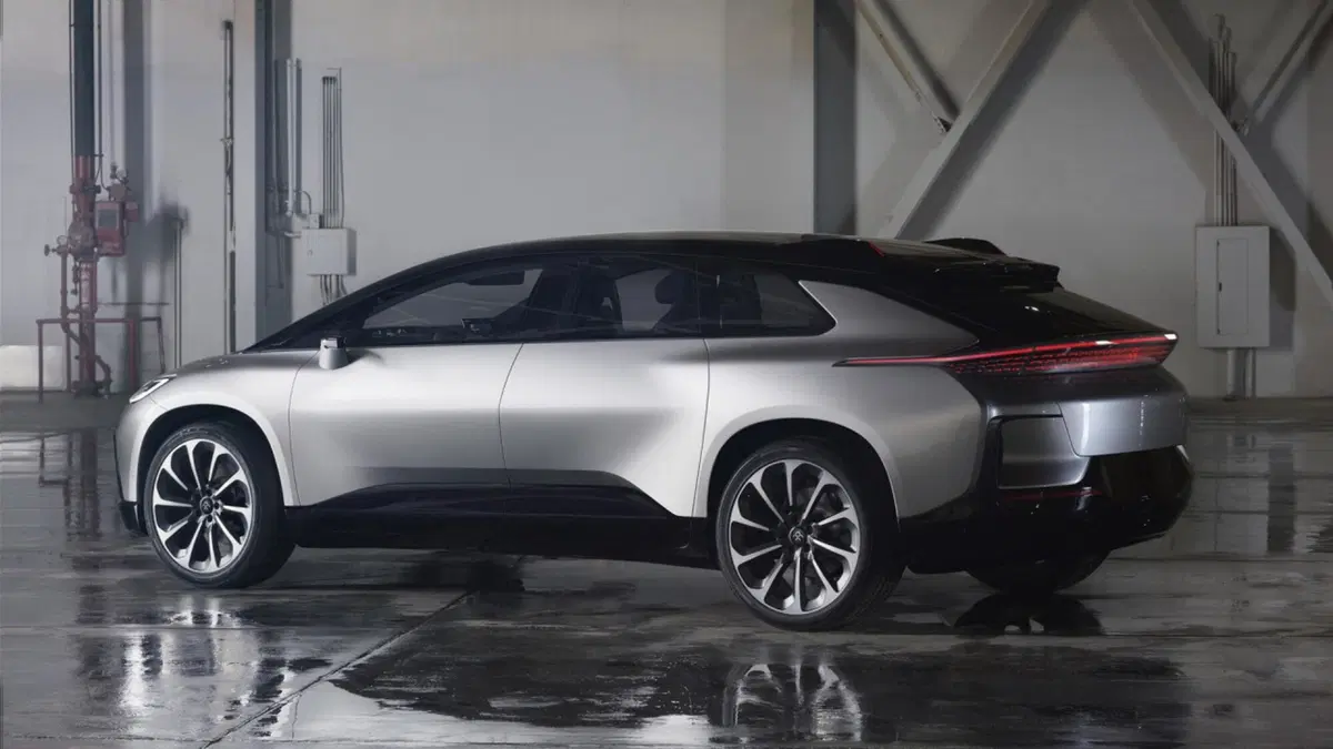 Faraday Future FF 91, ecco come è fatta la “anti Tesla” [Video] (8)