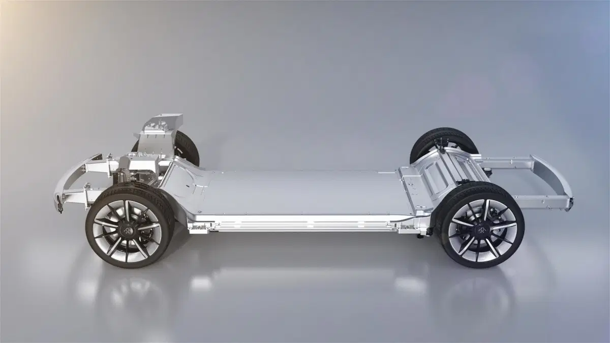 Faraday Future FF 91, ecco come è fatta la “anti Tesla” [Video] (20)