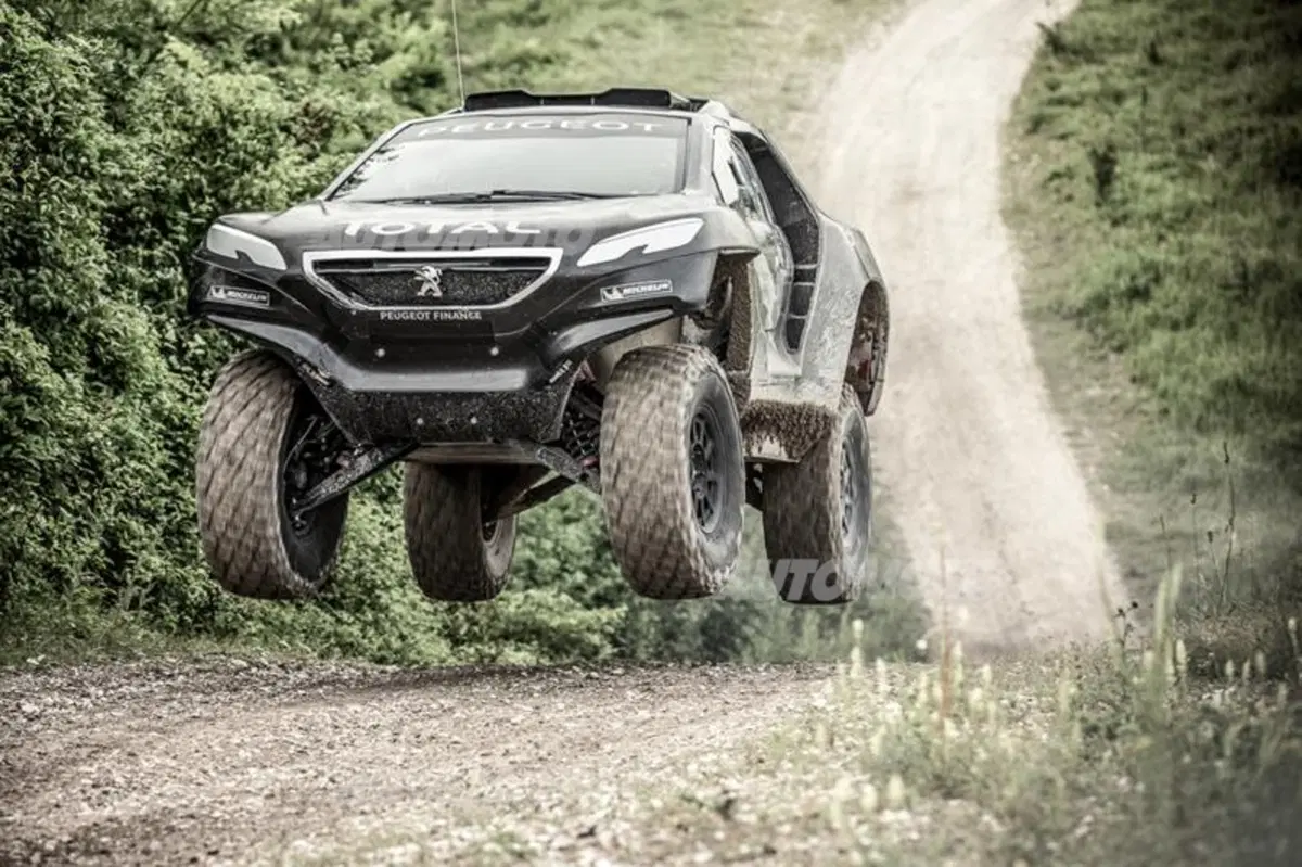Peugeot 2008 DKR: i dati ufficiali e nuove immagini (2)