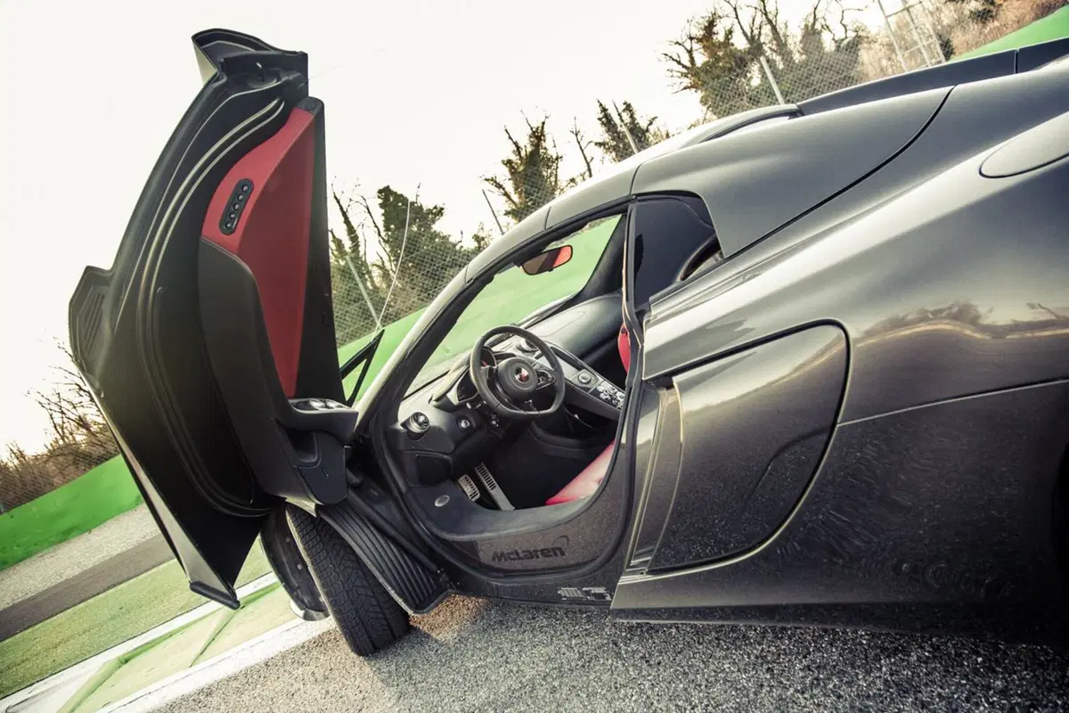 Le auto del Milione: McLaren 650S Spider (4)