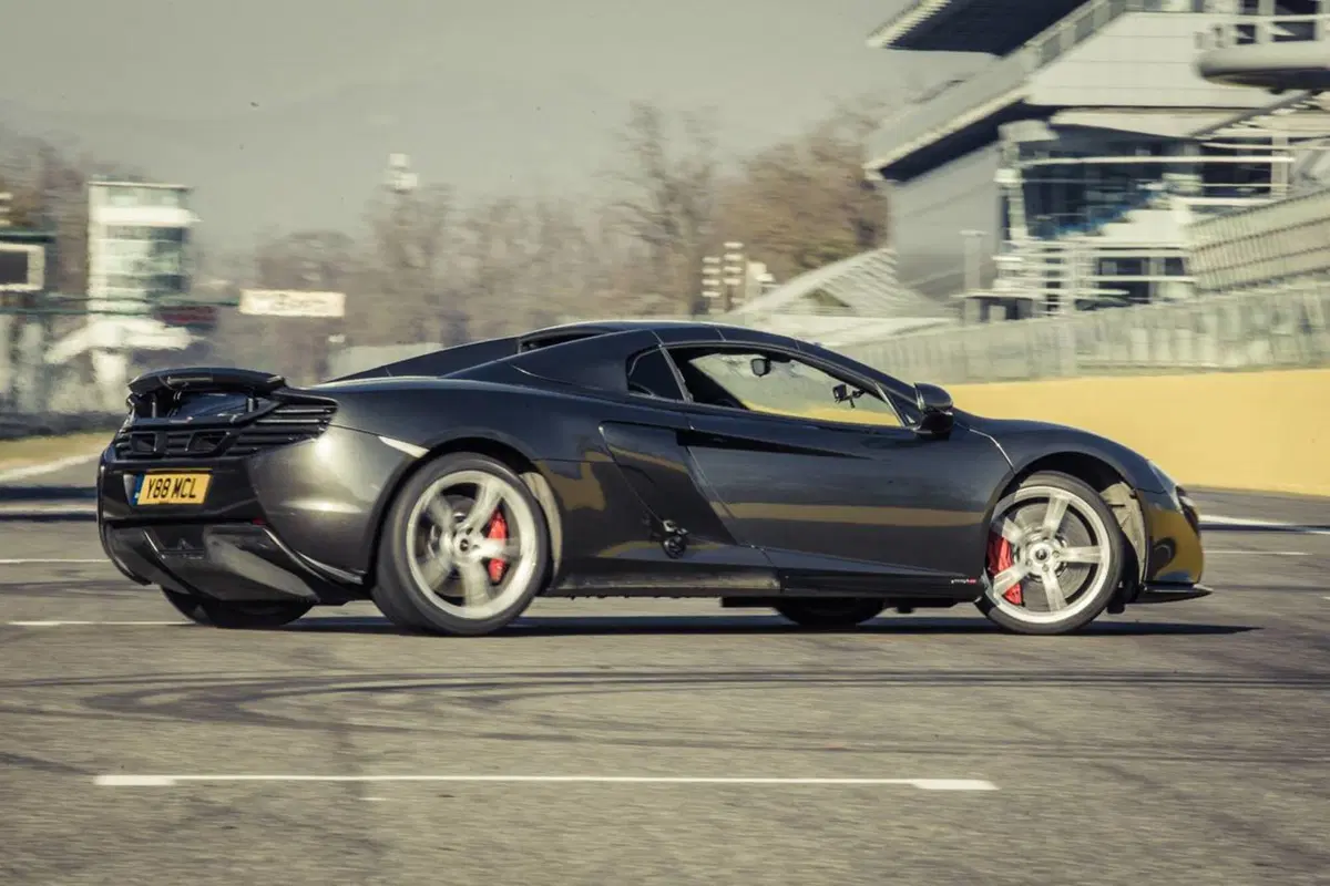 Le auto del Milione: McLaren 650S Spider (9)
