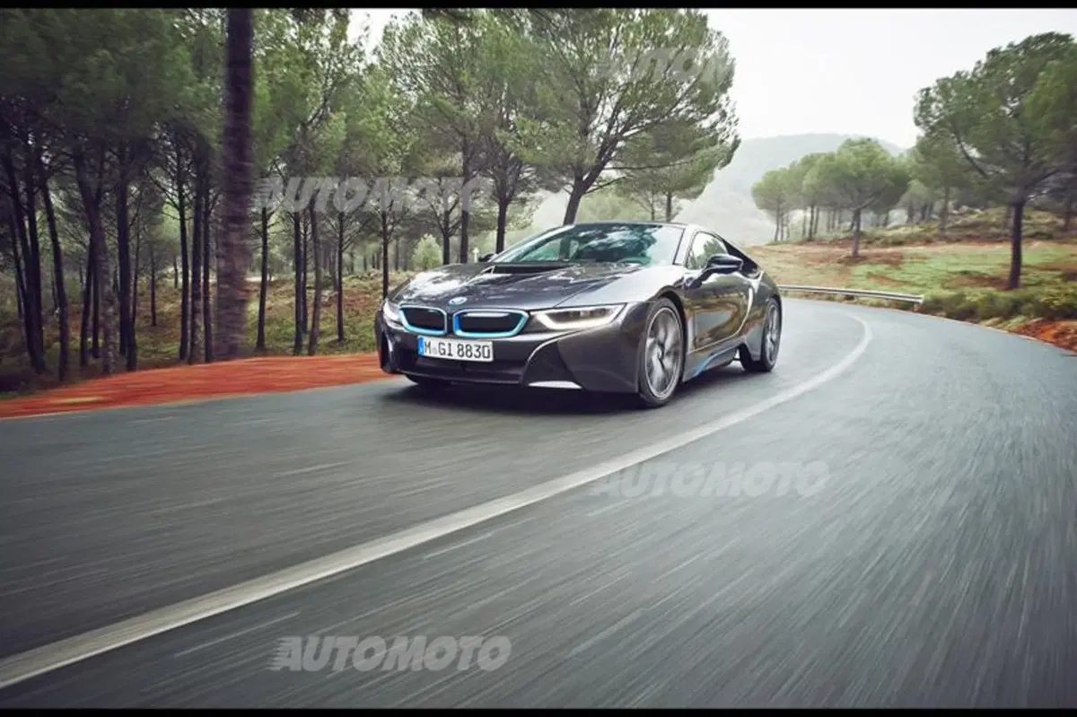 BMW i8