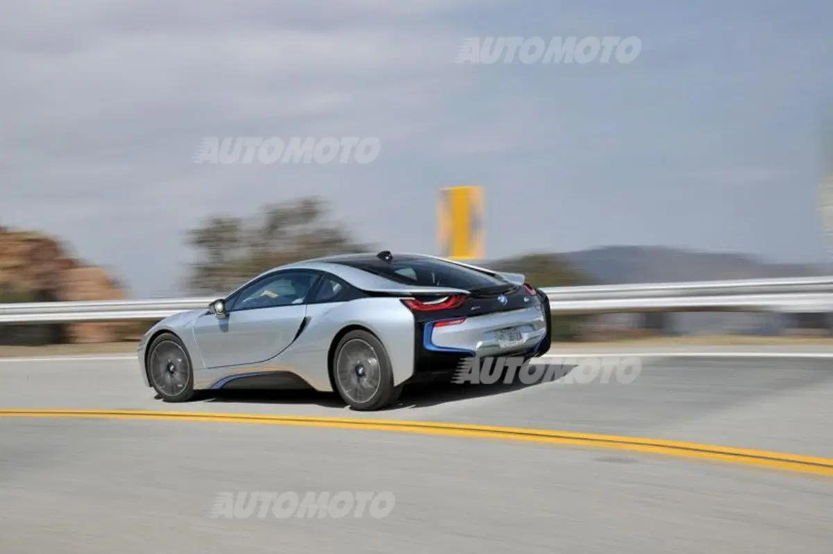 BMW i8 (15)
