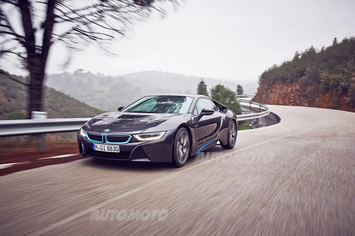 BMW i8 (20)
