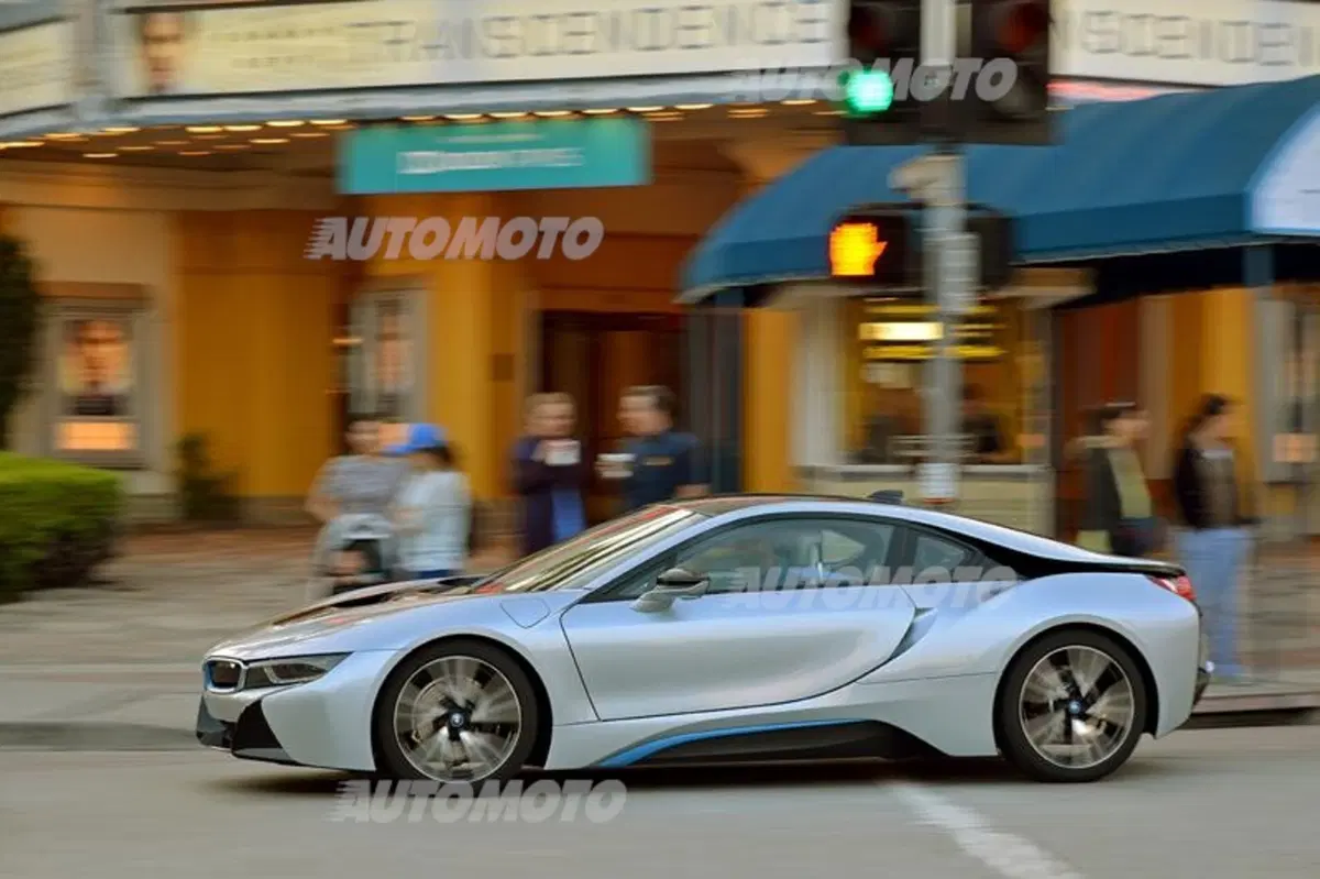 BMW i8 (28)