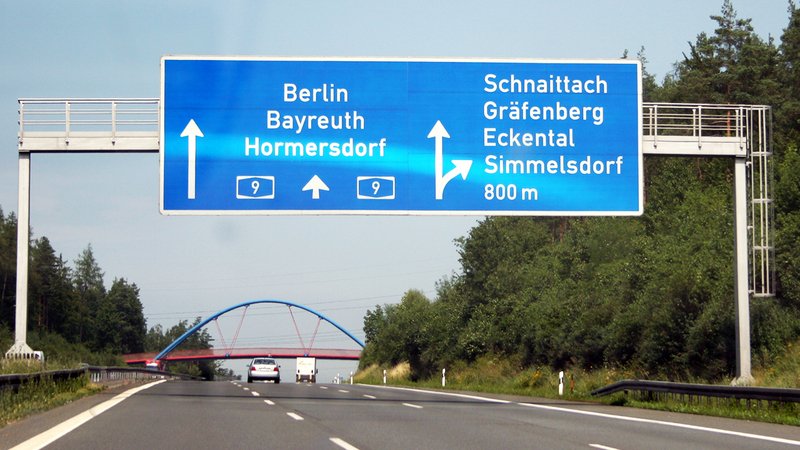 Germania: nel 2016 autostrade a pagamento solo per stranieri?