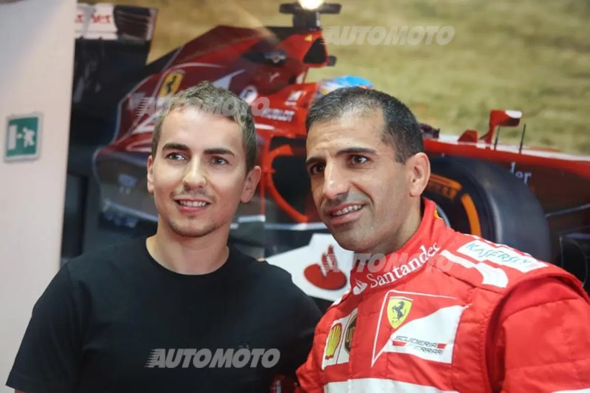 Jorge Lorenzo visita la Ferrari (3)