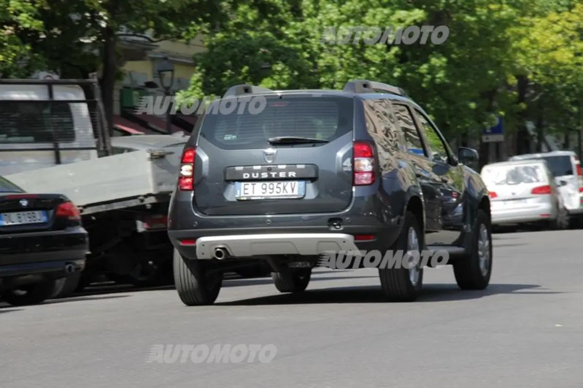 Dacia Duster 1.5 dCi 4x4 (2)