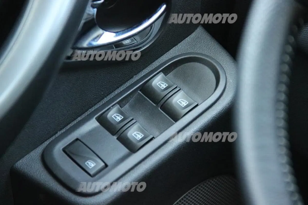 Dacia Duster 1.5 dCi 4x4 (25)