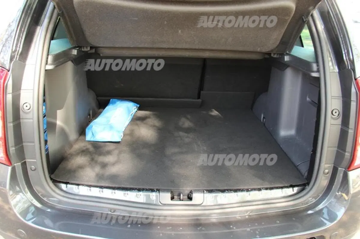 Dacia Duster 1.5 dCi 4x4 (32)