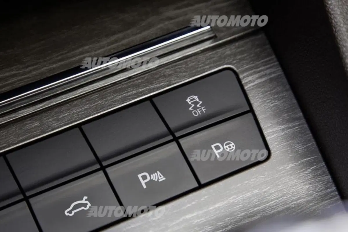 Skoda Octavia Scout: tutti i dettagli ufficiali (17)