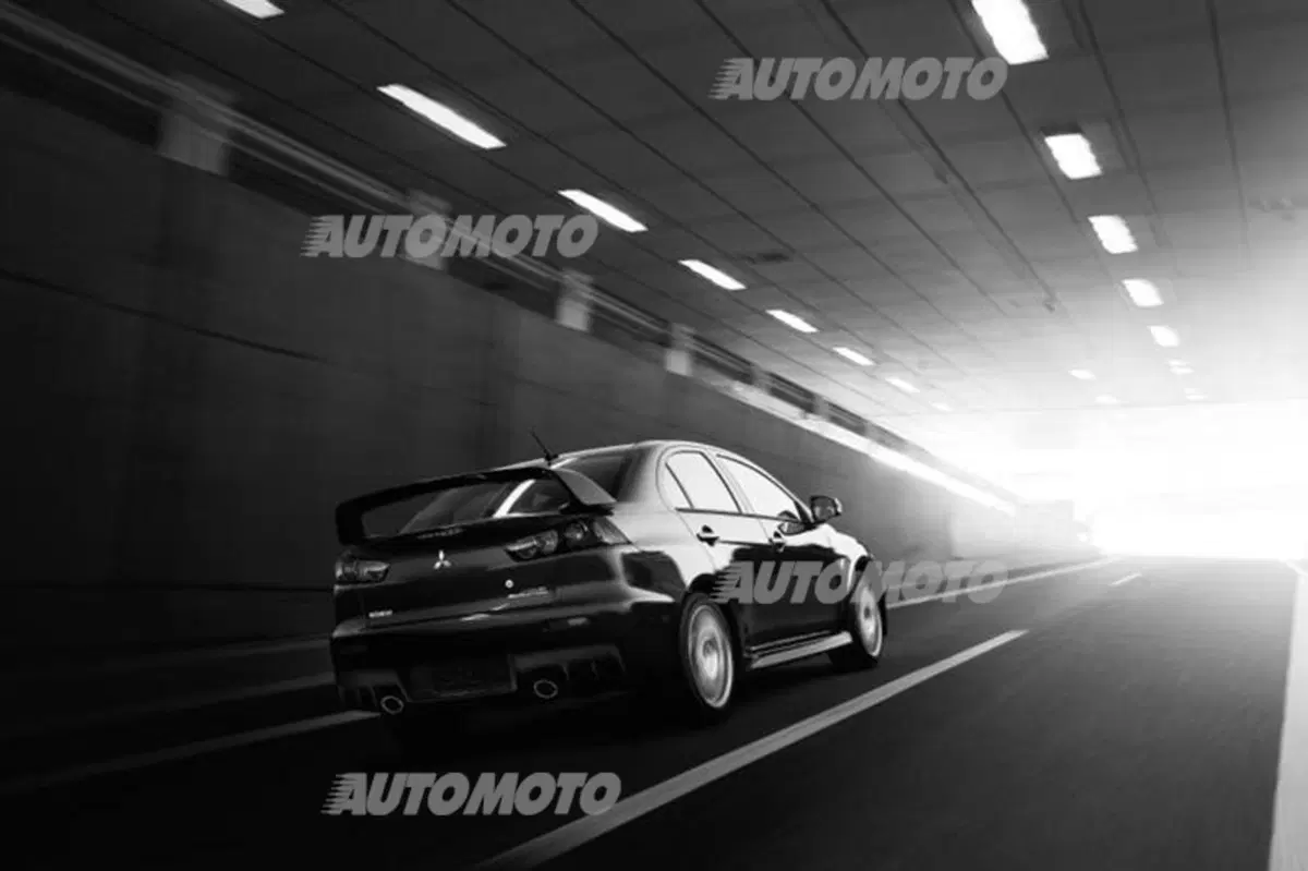 Mitsubishi Lancer Evo restyling (3)