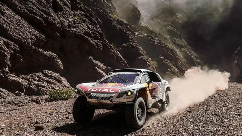 Dakar 2017/3008 DKR Peugeot. Peterhansel, Sainz, Loeb, La Raffica Peugeot Annienta la Dakar
