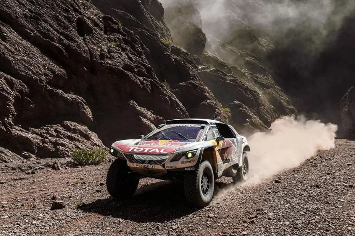Dakar 2017/3008 DKR Peugeot. Peterhansel, Sainz, Loeb, La Raffica Peugeot Annienta la Dakar