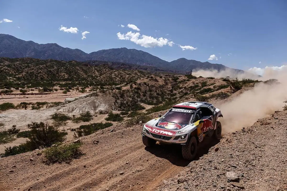 Dakar 2017/3008 DKR Peugeot. Peterhansel, Sainz, Loeb, La Raffica Peugeot Annienta la Dakar (2)