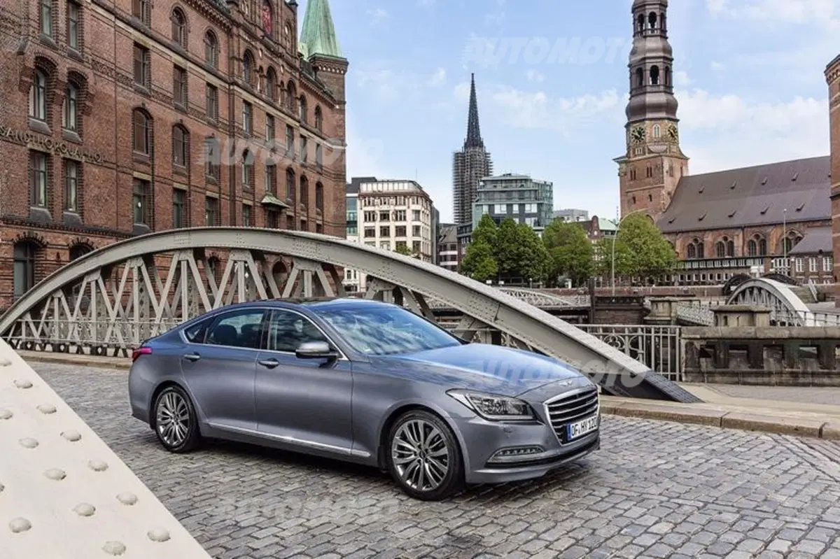 Hyundai Genesis: listino prezzi (20)