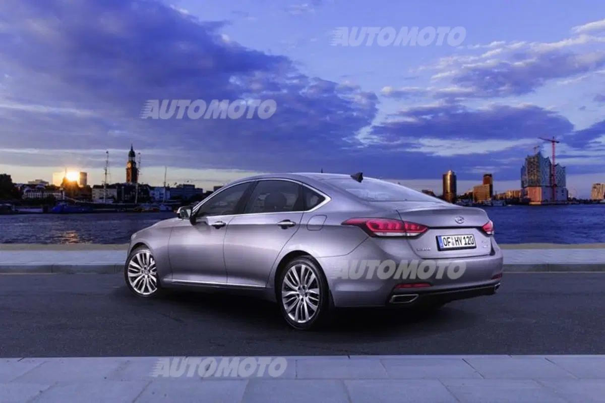 Hyundai Genesis: listino prezzi (22)