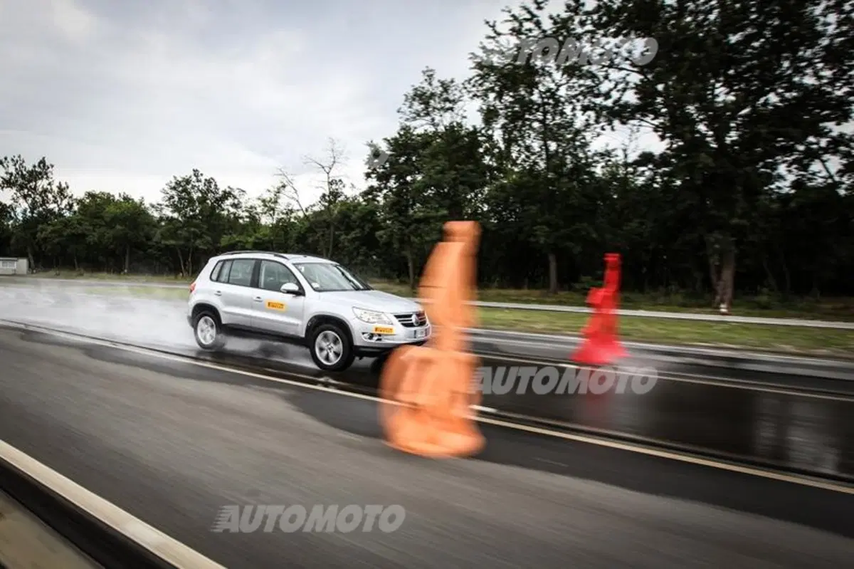 Pneumatici. Partire in sicurezza: i nostri test con Pirelli e la Polizia di Stato (5)
