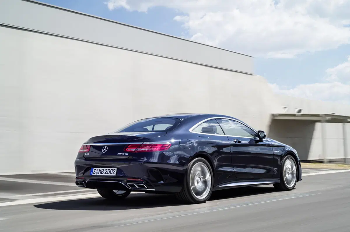Mercedes-Benz S 65 AMG Coupé: il canto del V12 di Affalterbach (3)