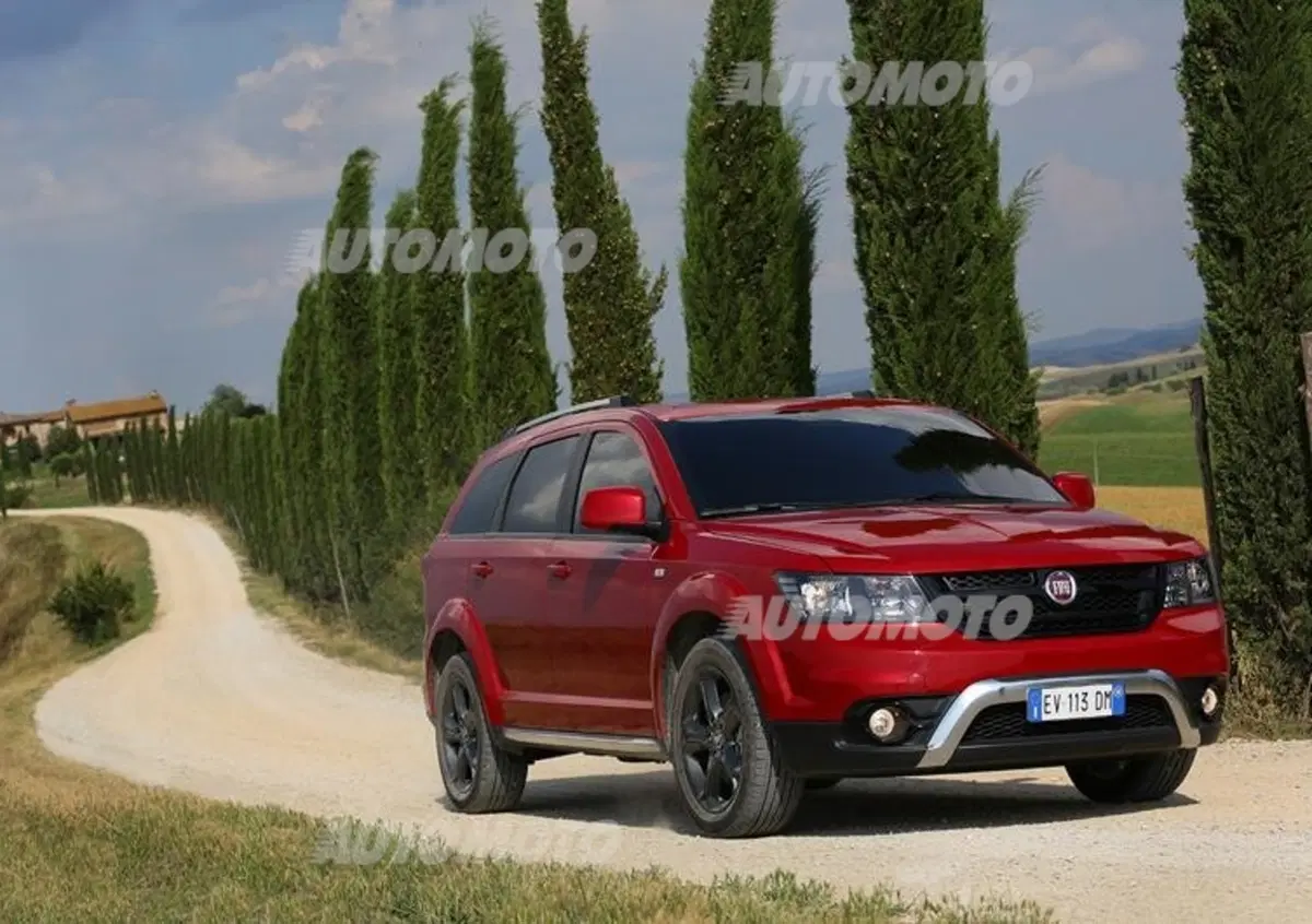 Fiat Freemont Cross: arriver&agrave; in concessionaria dall'autunno 2014