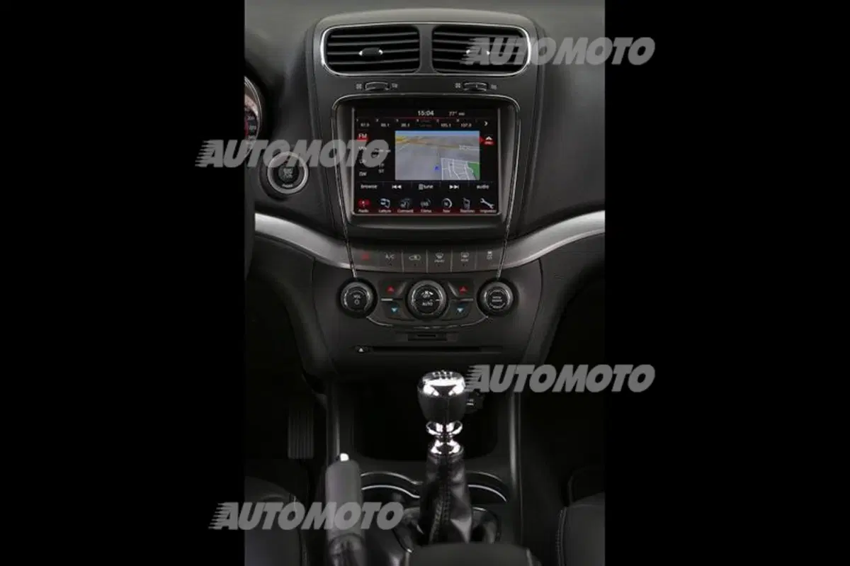 Fiat Freemont Cross: arriverà in concessionaria dall'autunno 2014 (13)