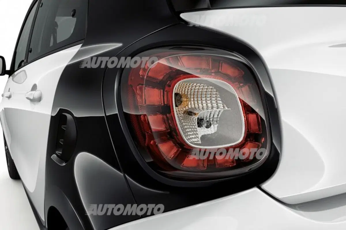 Nuova smart forfour (25)