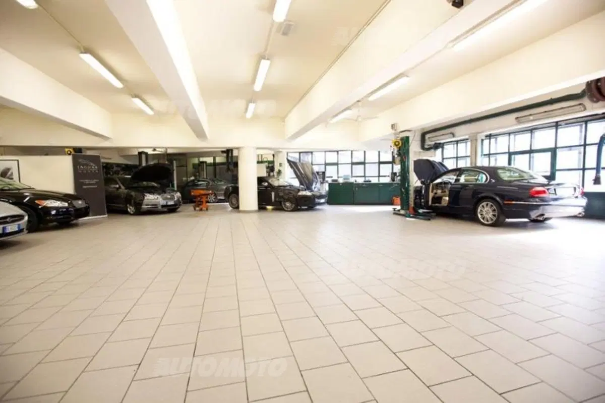 Cazzaniga: «Con Jaguar Approved vendiamo molto più di un usato. Qui rigeneriamo le auto» (10)