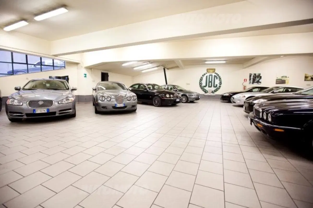 Cazzaniga: «Con Jaguar Approved vendiamo molto più di un usato. Qui rigeneriamo le auto» (11)