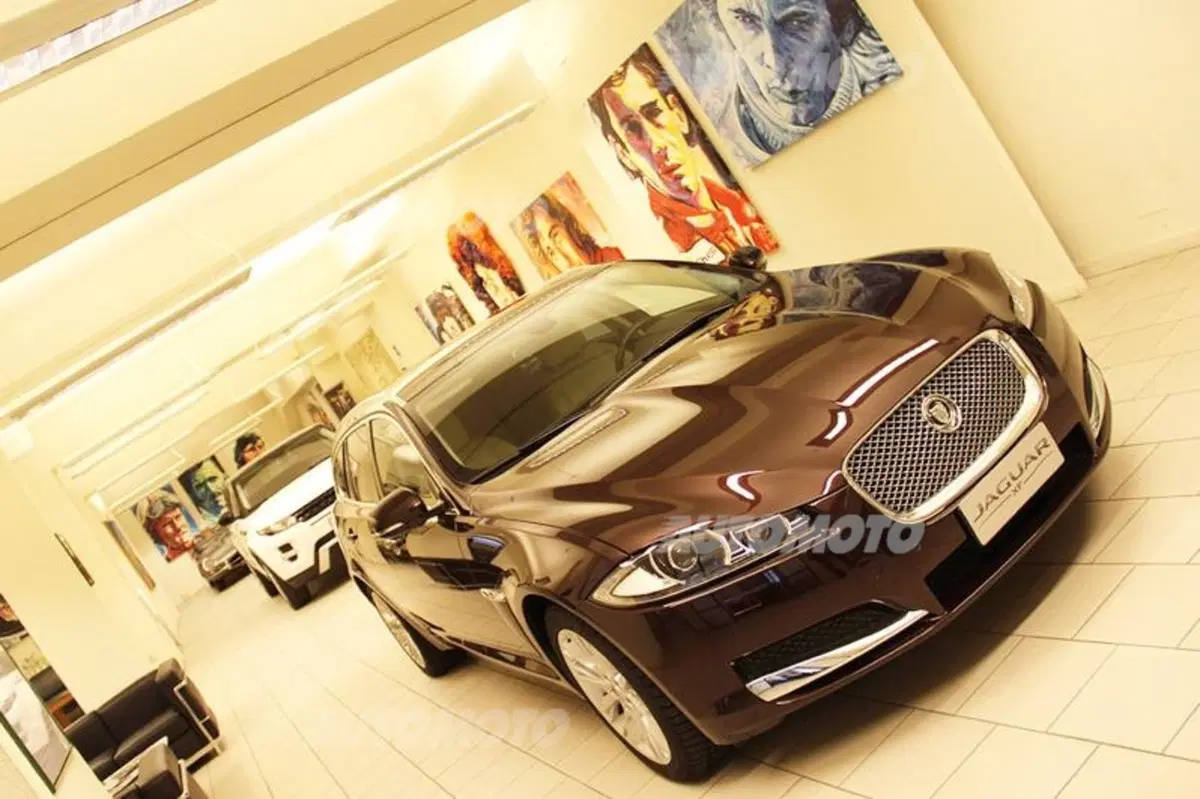 Cazzaniga: «Con Jaguar Approved vendiamo molto più di un usato. Qui rigeneriamo le auto» (14)