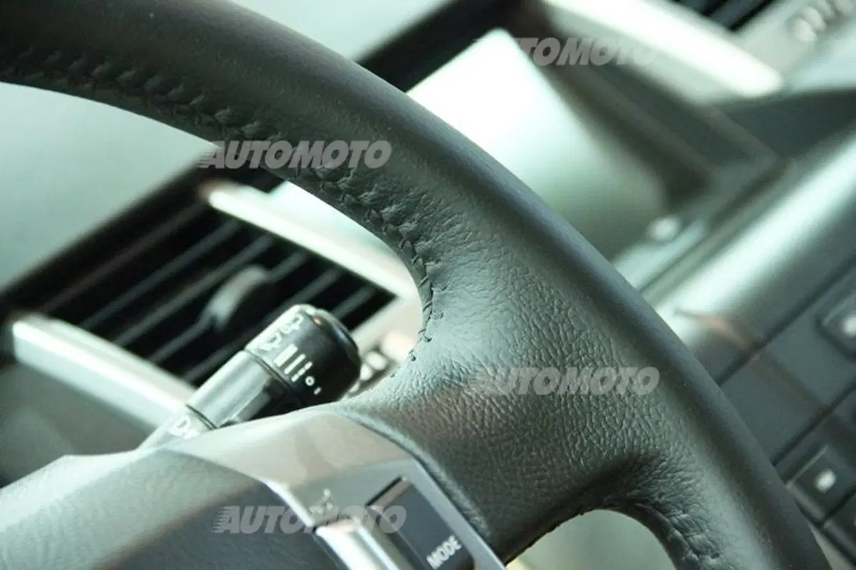 Cazzaniga: «Con Jaguar Approved vendiamo molto più di un usato. Qui rigeneriamo le auto» (21)