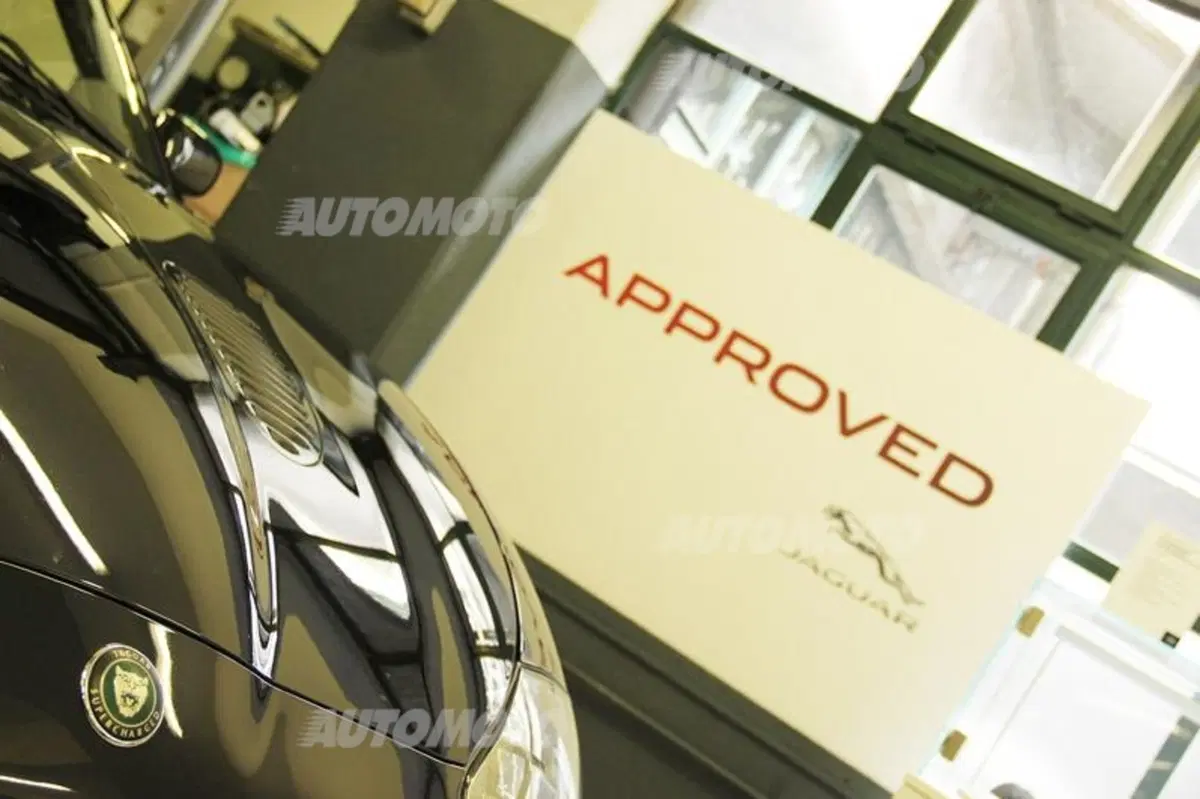 Cazzaniga: «Con Jaguar Approved vendiamo molto più di un usato. Qui rigeneriamo le auto» (28)