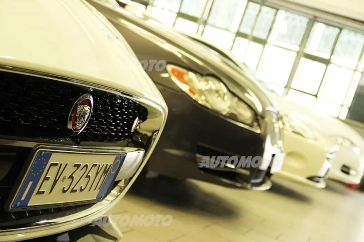 Cazzaniga: «Con Jaguar Approved vendiamo molto più di un usato. Qui rigeneriamo le auto» (31)
