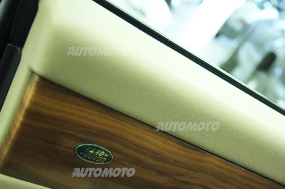 Cazzaniga: «Con Jaguar Approved vendiamo molto più di un usato. Qui rigeneriamo le auto» (34)