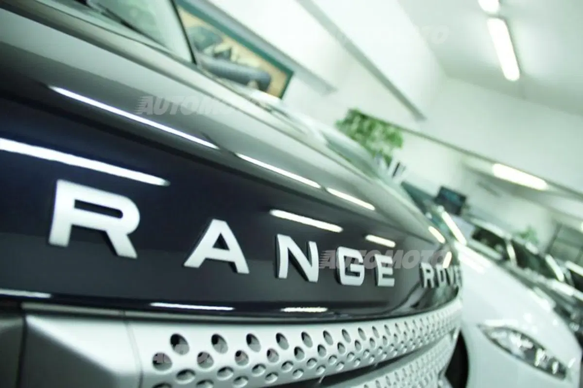 Cazzaniga: «Con Jaguar Approved vendiamo molto più di un usato. Qui rigeneriamo le auto» (35)