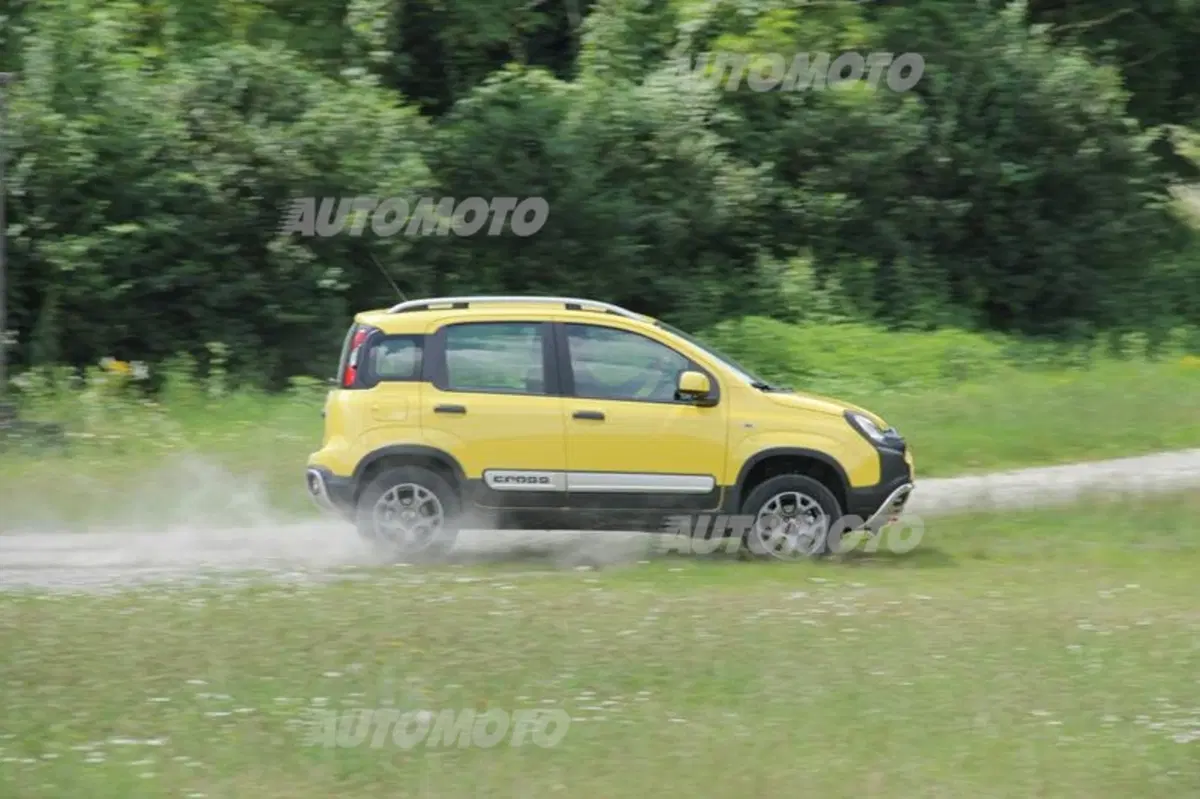 Fiat Panda Cross (8)