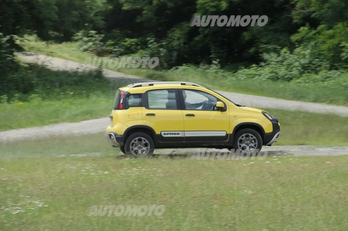 Fiat Panda Cross (11)