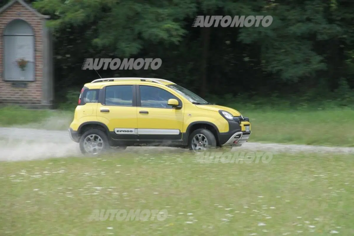 Fiat Panda Cross (14)